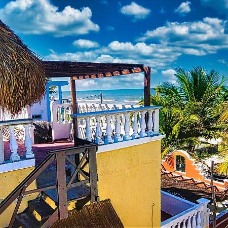 Beachfront Casa Maya Lodge El Cuyo Buitenkant foto